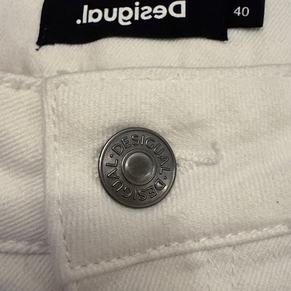 NWT Desigual Women’s White Flare Jeans, size 40 (US 12) - Picture 4 of 9